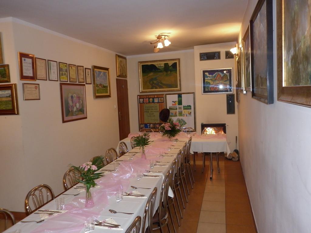 Gospodarstwo Agroturystyczno-Edukacyjne Gratka Celiny  ภายนอก รูปภาพ