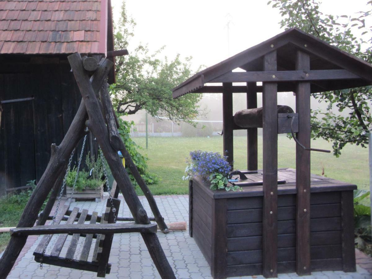 Gospodarstwo Agroturystyczno-Edukacyjne Gratka Celiny  ภายนอก รูปภาพ